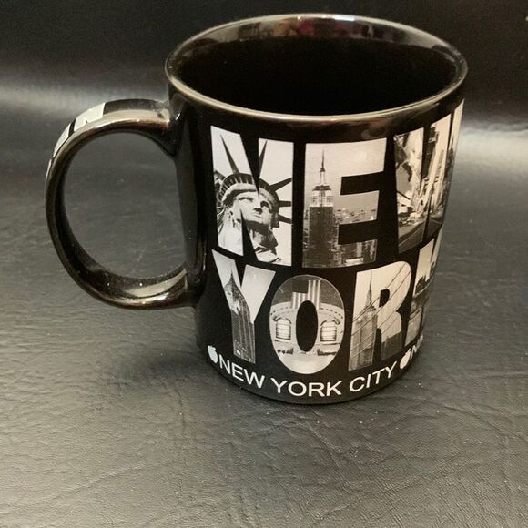 New York City 12 Ounce Coffee Tea Cocoa Collectable Black White Lettering Mug - Picture 1 of 6